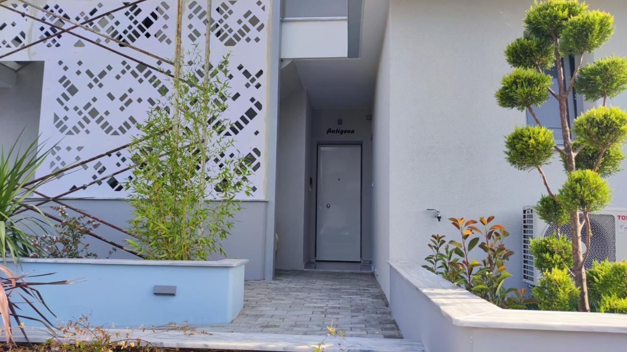 Antigona Nikiti Appartement Buitenkant foto
